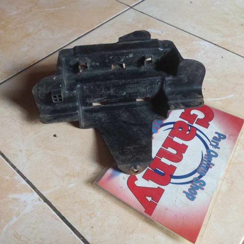 COVER BATTERY tutup aki REVO FIT FI injeksi original bekas