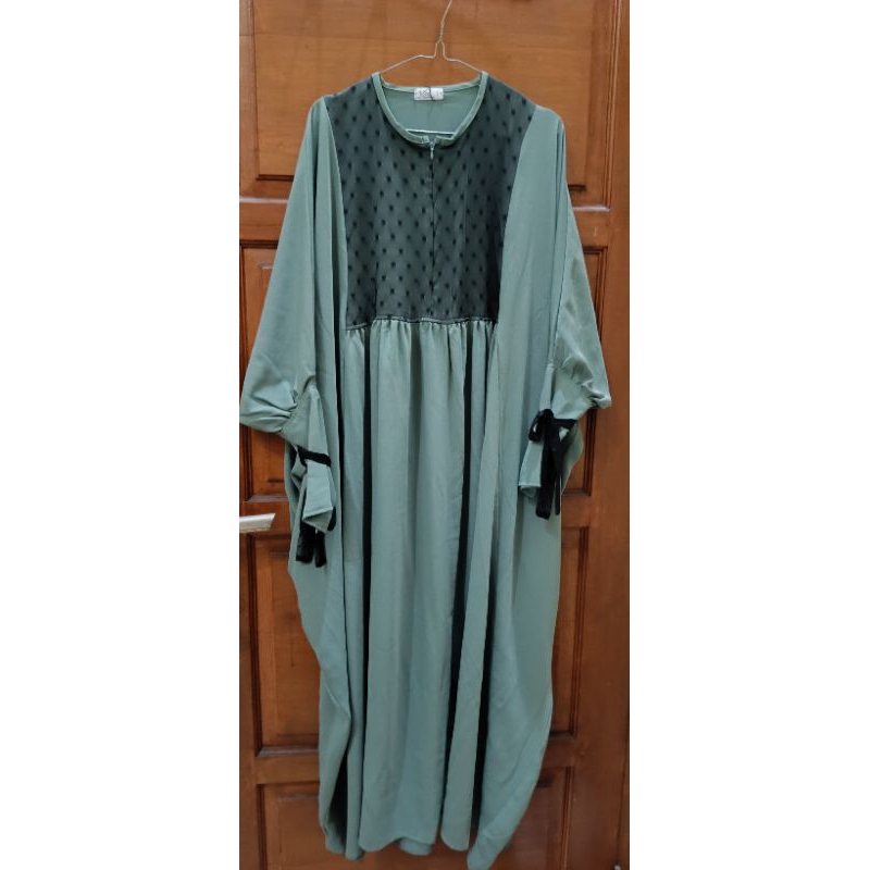 Almina abaya bysofni preloved