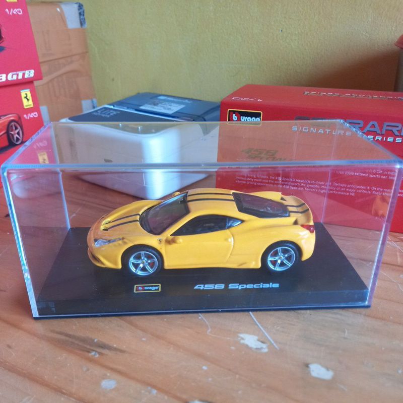 diecast mobil ferrari 458 speciale burago bahan besi