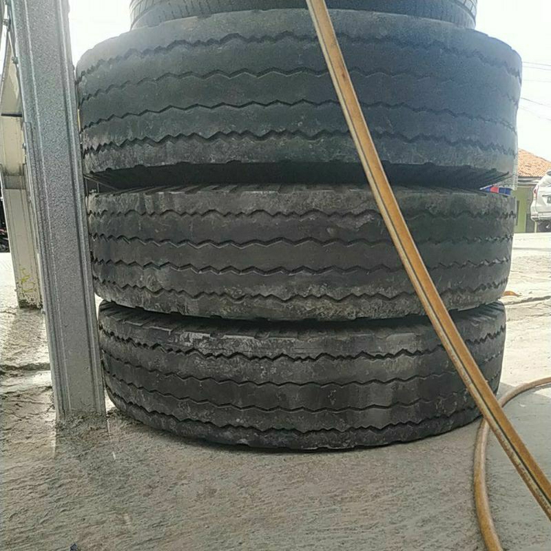 Ban Truk Engkel Copotan Ori R15 750