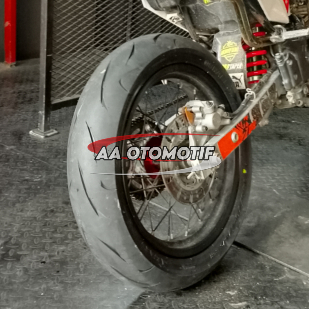 BAN TUBELESS SWALLOW SLASH SB-151 RING 17 BAN MOTOR RACING BAN SUPERMOTO BAN NIKUNG MOTOR R15 NINJA 