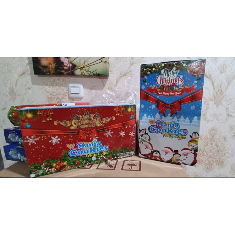 

garuda cookies mania white coffee edisi Natal kemasan box