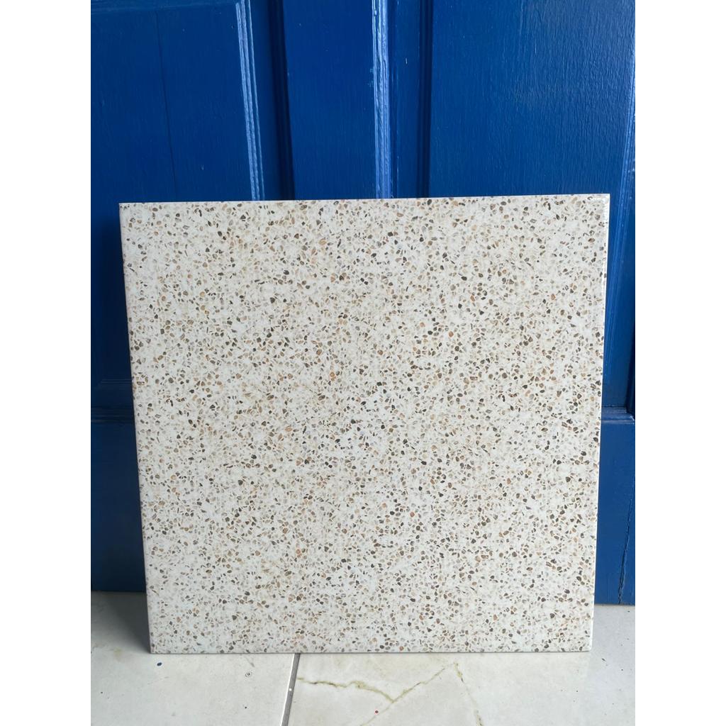 Keramik 40x40 Model Terrazzo Cream - Kilat