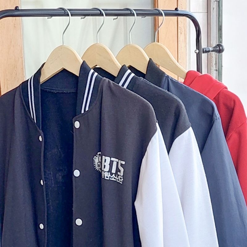 blackbrush.id Varsity Bomber Looney Tunes Bunny Windbreaker Jacket