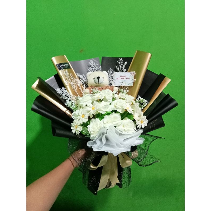 Buket bunga dan boneka profesi buket hari guru buket wisuda buket boneka buket buanga buket birthday