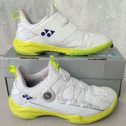 Sepatu Badminton Yonex Boa 88 Dial