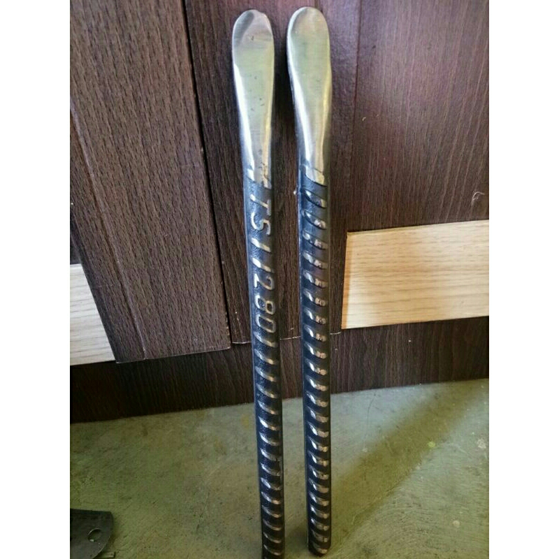 Alat Cungkil Poles Ban motor besi ulir