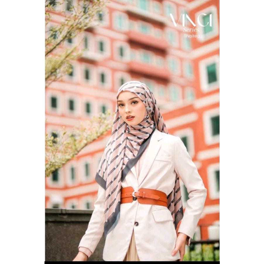 Segiempat Motif Denay Kw Journey Kw / Scarf Branded Voal Motif Premium