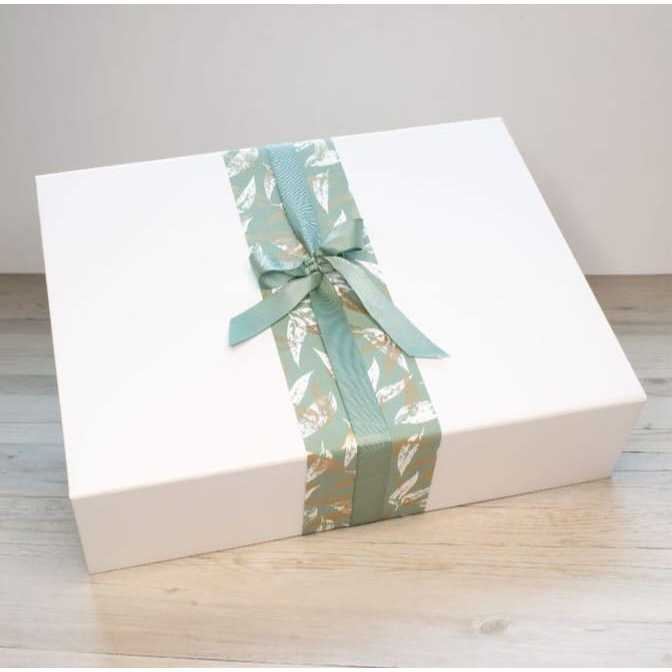 

Getprint - box - packaging warna off white ukuran 13x13x5 cm