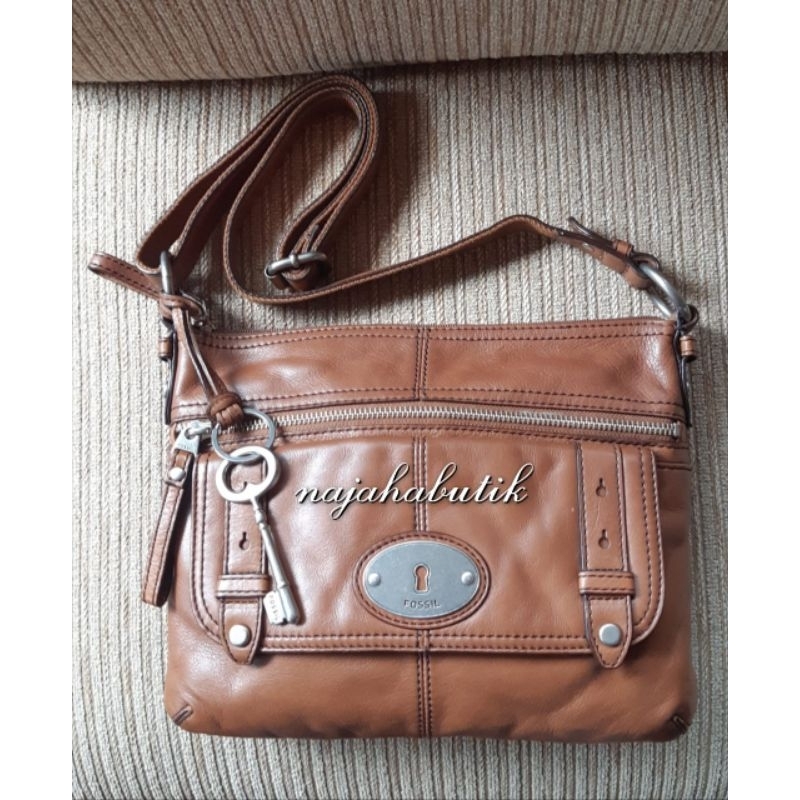 tas fossil maddox sling brown orignal authentic preloved