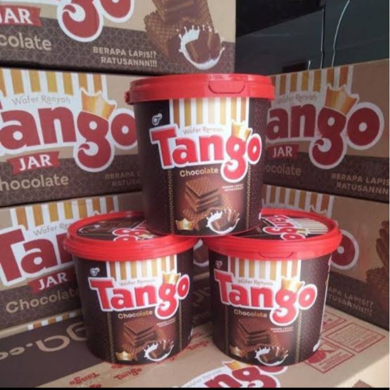 

Tango wafer jar kartonan isi 6kaleng