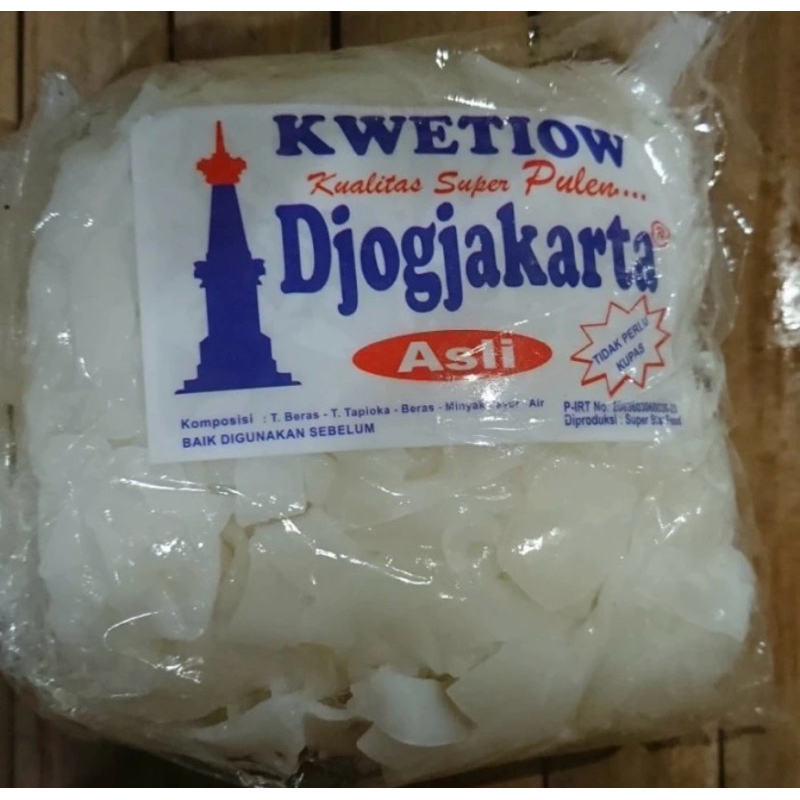 

Kwetiau Perbungkus