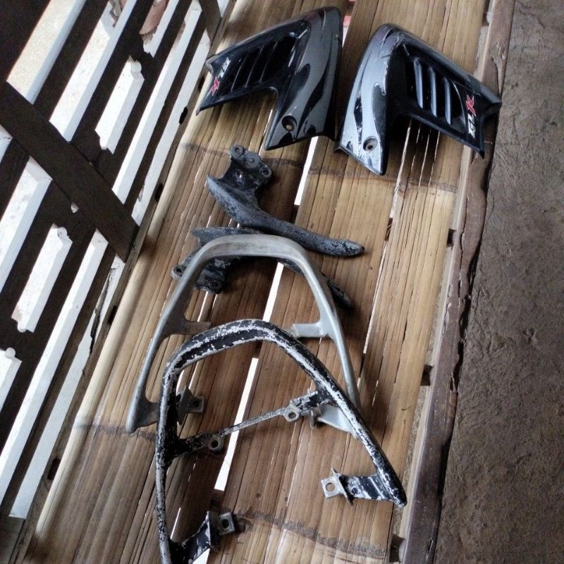 airskop tiger revo kupingan tangki behel tiger 2000 tiger revo original second