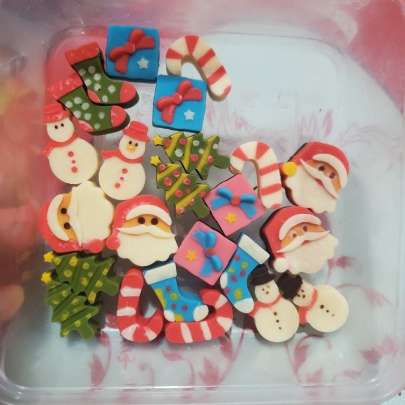 

SPECIAL NATAL PAKET HEMAT COKELAT KARAKTER NATAL (SANTA) 1KG ISI 180PCS