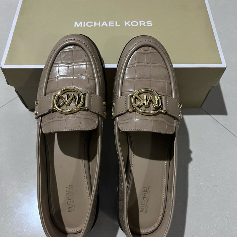 michael kors loafer shoes woman