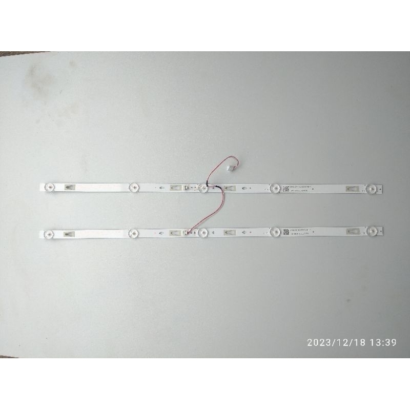 BL Backlight Lampu TV TCL L32D3000A L32D3000A Original