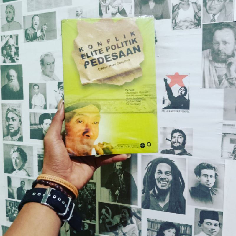 Berteriak dalam Bisikan | GM. Sudarta | Gerakan Massa | Eric Hoffer | Arsitektur Posmo pada Masjid A