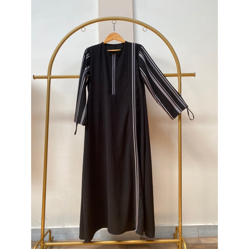 abaya hitam jetblack