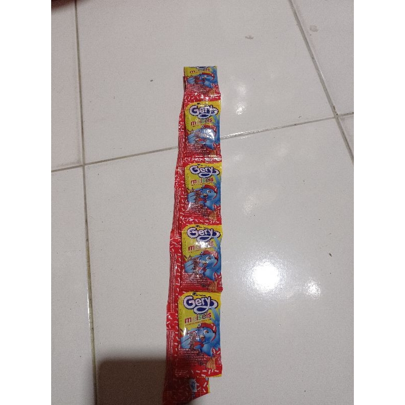 

Snack Gery mesis 1 renceng isi 10 pcs