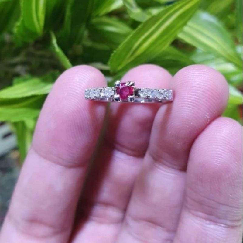 Cincin Solitaire Natural Berlian Eropa Wanita