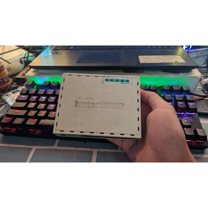 Mikrotik RB750r2