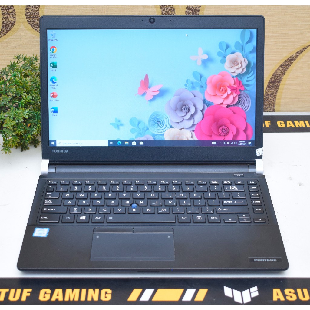 Laptop Toshiba Portege R30-C Core i5 Gen 6 Ram 8 GB SSD 256 GB
