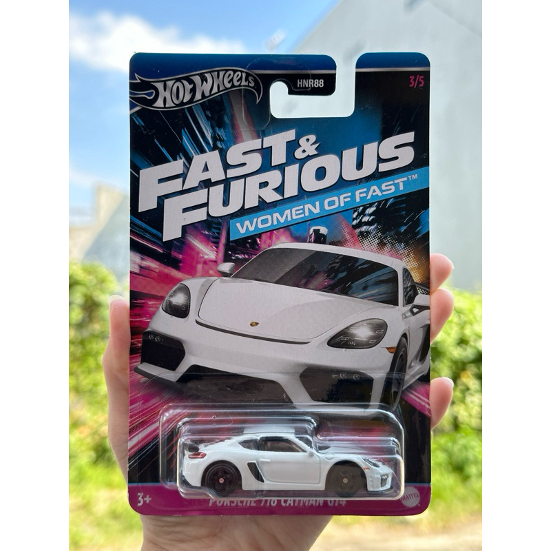 fast & furious women of fast porsche 718 cayman white