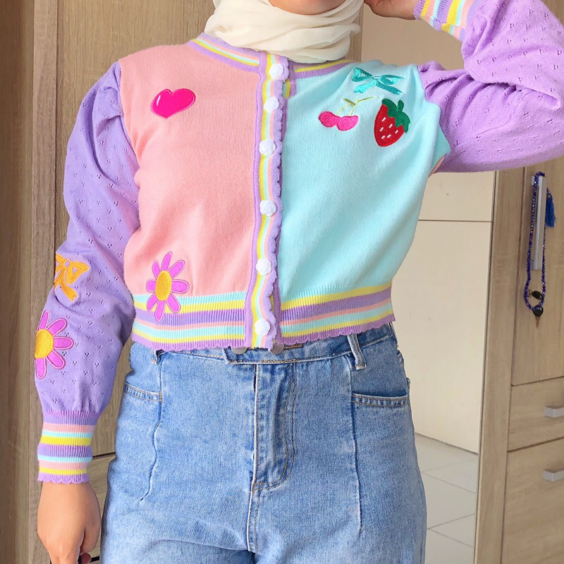 LIKE NEW Cherry Crop Cardi | Cardigan Rajut Wanita Impor Model Korea