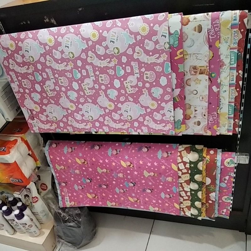 

Kertas Kado / Hadiah Ulang Tahun / Hadiah Lahiran / Kertas Kado Bayi | Buket | Pita Serut