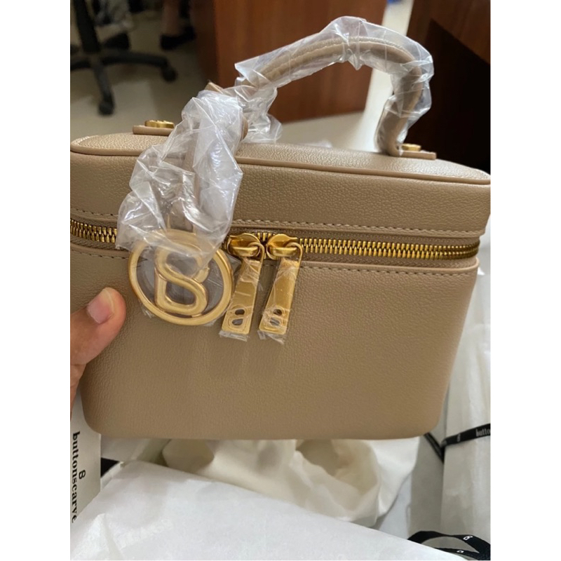 Anna Vanity Bag Buttonscarves Taupe NEW