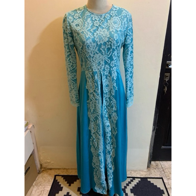 Preloved dress kondangan/ bridesmaid biru lace