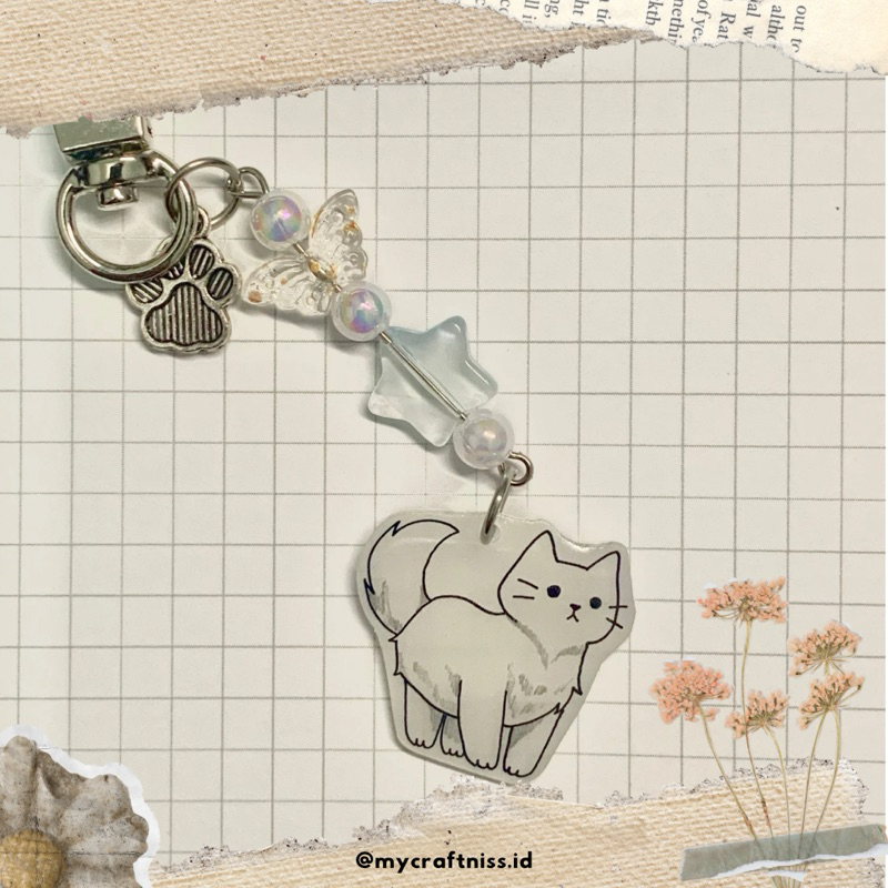 Keychain Shrink Paper, Kucing Putih + beads