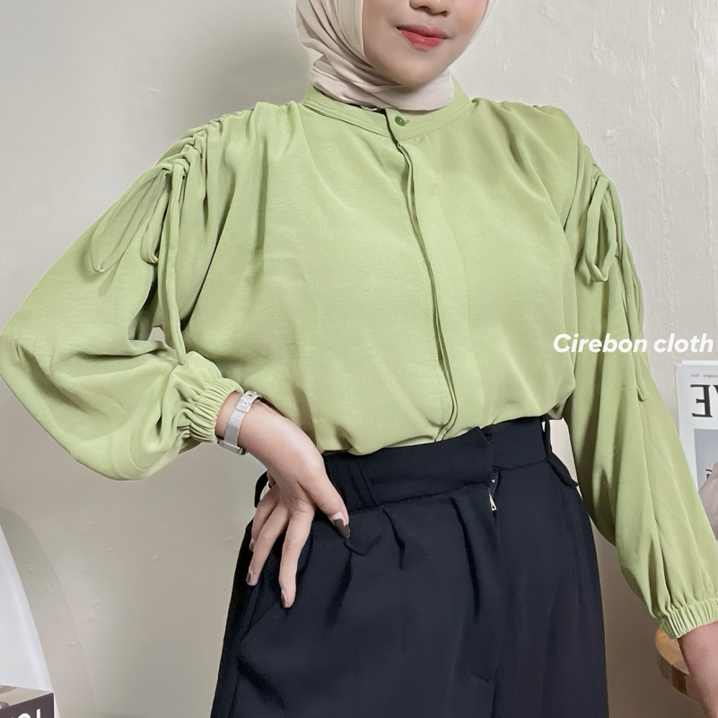 Cirebon Cloth - Gavi Blouse | Kemeja Serut Pundak | Blouse Crinkle Lengan Serut Pundak