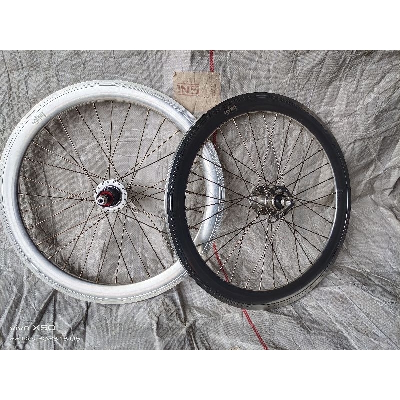 wheelset sepeda lipat merk half5 ukuran 20x1.3/8 atau 451 full silver hub jangkrik
