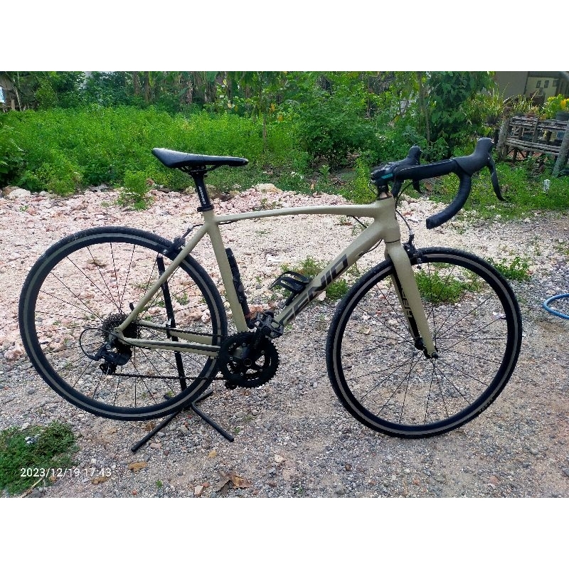 Roadbike Genio Aerio R1