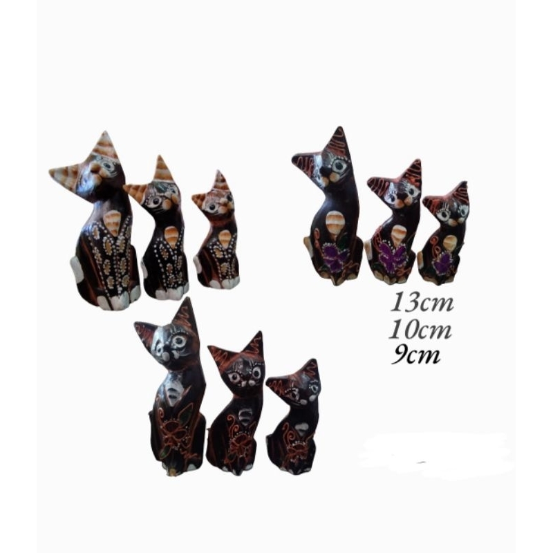 Hiasan patung kucing kayu