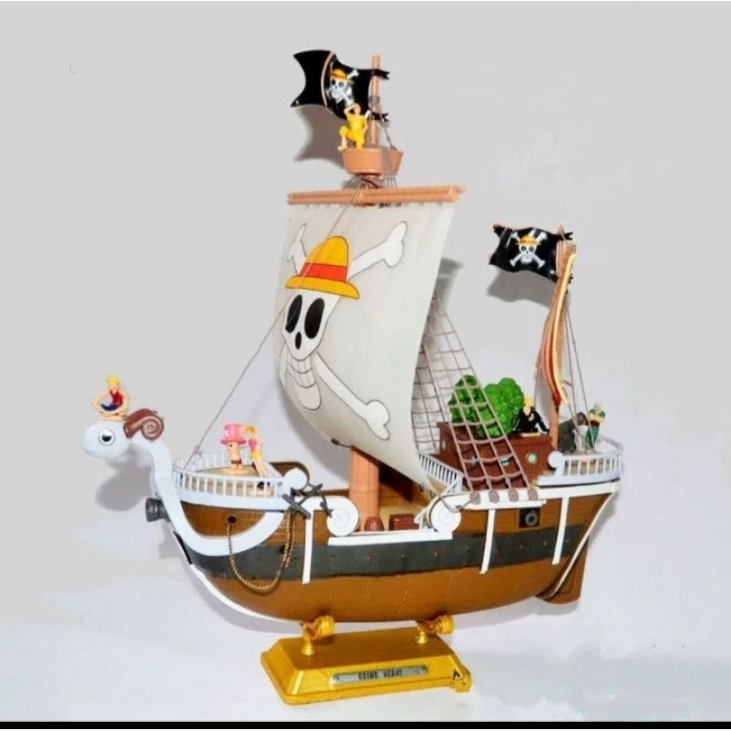 Figure anime one piece kapal Thousand Sunny Go