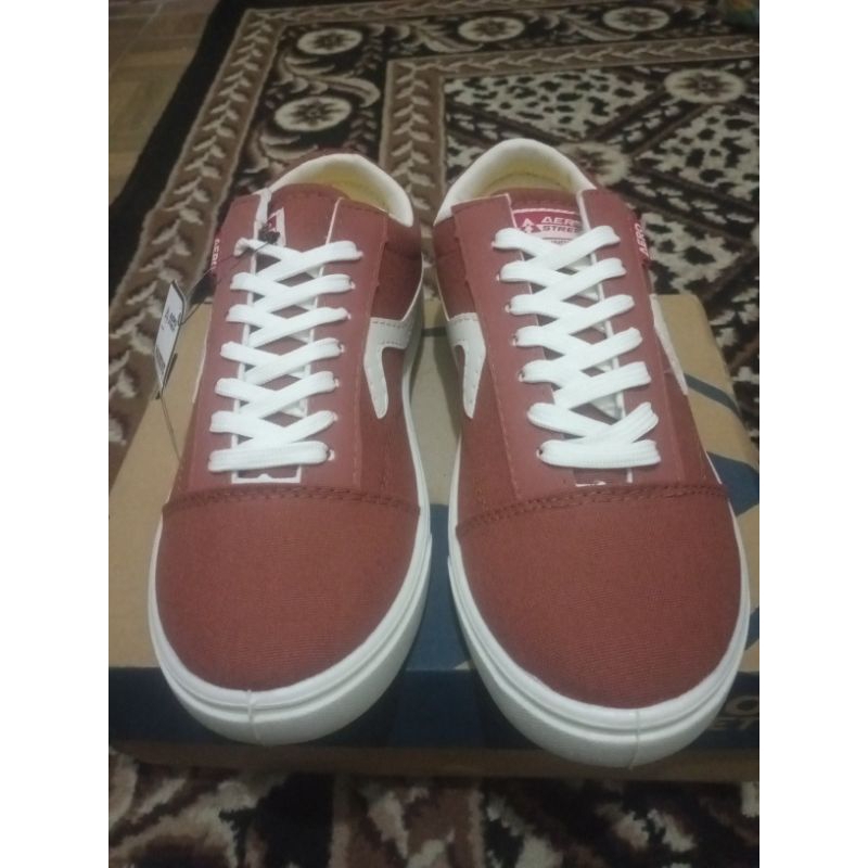 Aerostreet / Sepatu Pria / Massive Red