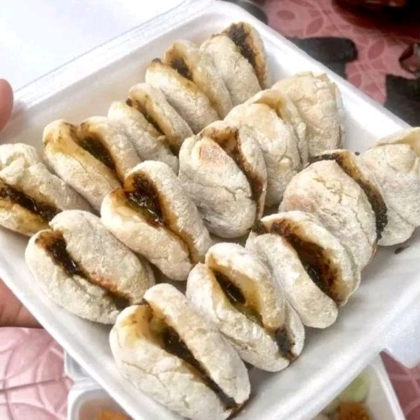 

pempek panggang free bumbu dalam.pempek asli Palembang per satu pcs