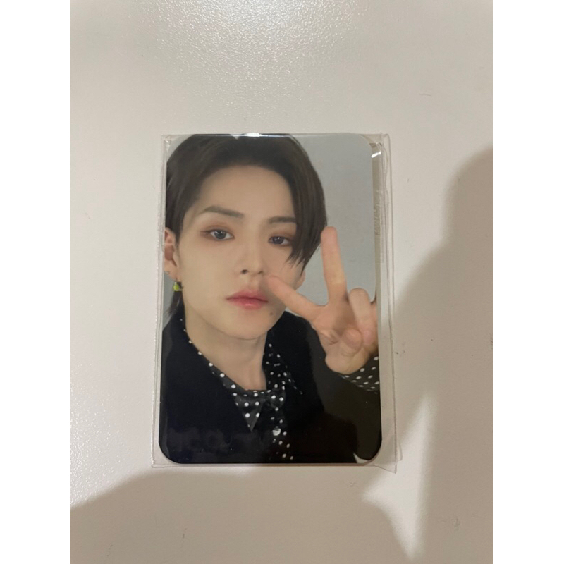 Treasure Reboot in Seoul Luckydraw PC - YOSHI