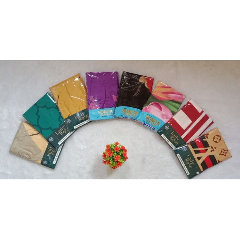 sarung bantal guling bonita sarung bantal guling lady rose sarung bantal guling 1 set premium sarung
