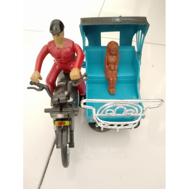 Mainan anak BecakNusantara Bump & Go