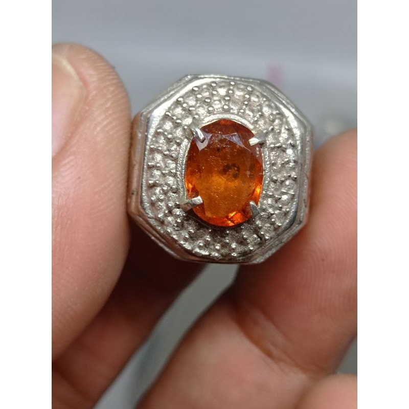 natural orange mandarin garnet (est)