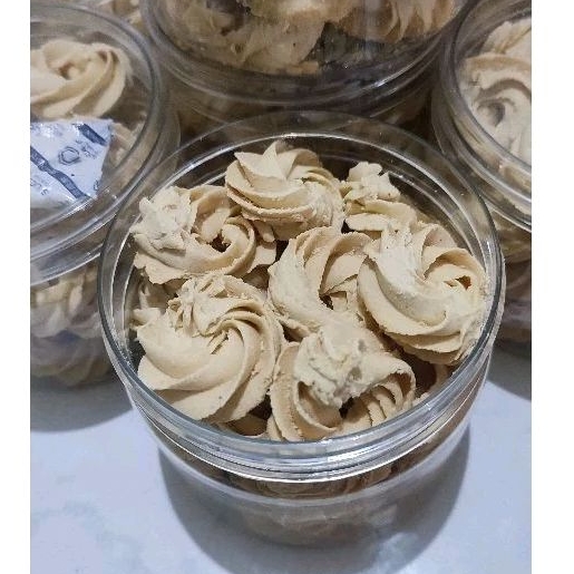 

Kue Kering Semprit Larut Susu Kemasan Kecil