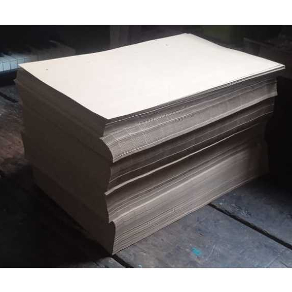 

Kertas kraft 200gsm bahan paperbag ukuran 16x5x20.5 warna coklat