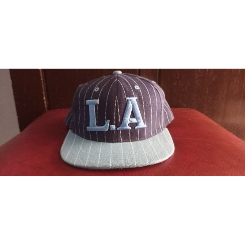 Topi Snapback LA
