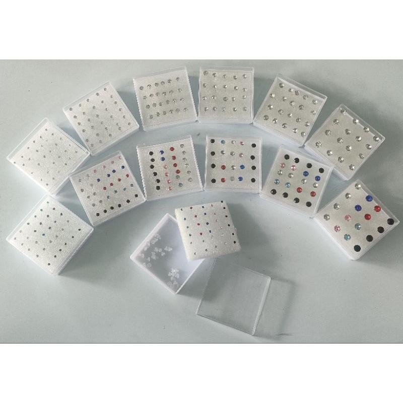 Giwang plastik / Tindik permata/ tindik permata warna / anting tindik isi (perbox)