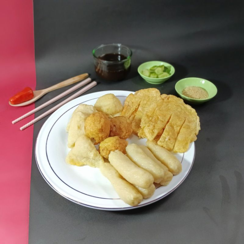

PEMPEK PALEMBANG MIX 5 pic's
