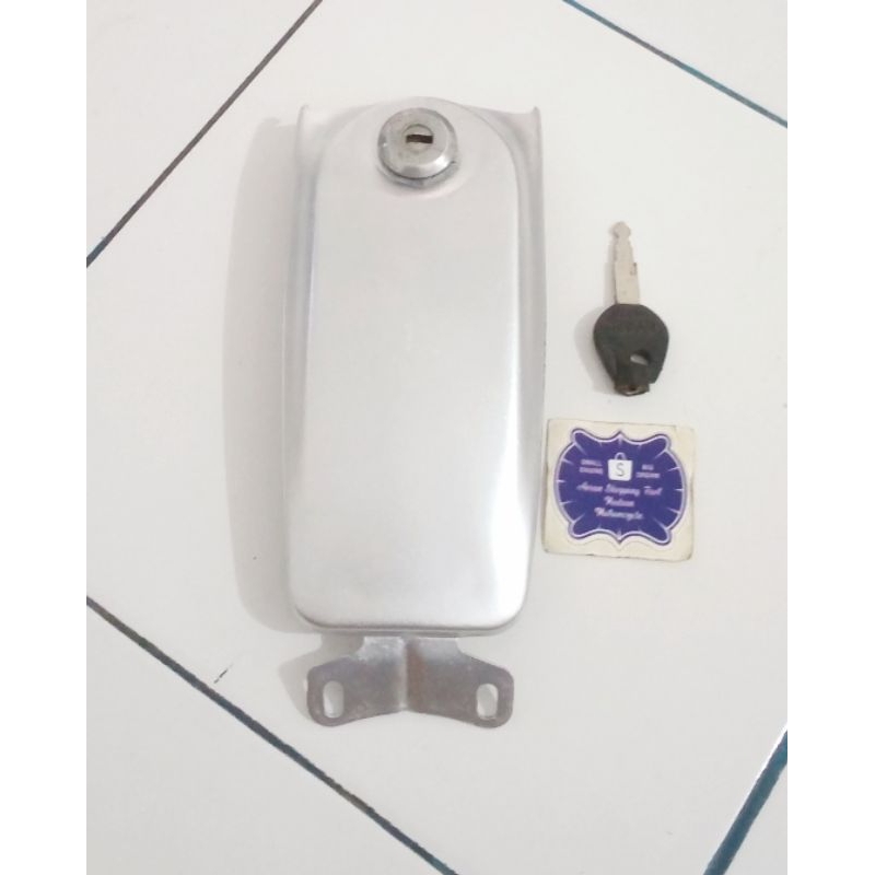 TUTUP TANGKI SET KUNCI SUZUKI GP100 GP125 ORIGINAL