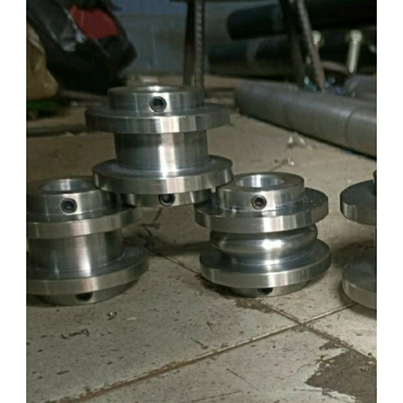 matras roll besi holo 2 x 2 cm + as